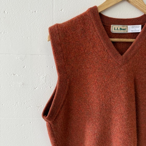 L.L. Bean | Vintage Brick V-Neck Lambswool Preppy Sweater Vest | Size Medium - Picture 5 of 9